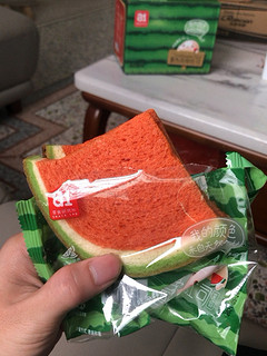 一起来吃瓜！！网红西瓜吐司面包