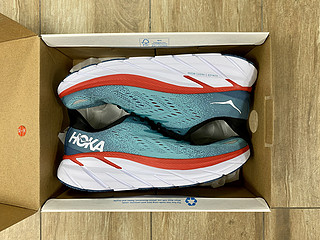 hokaoneone cliftion8