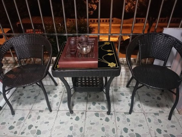 
不错，挺结实的，200多斤坐上都没问题
