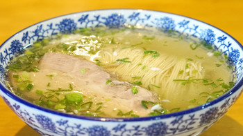 人生一面：裕兴记 枫镇大肉面 - 平价的舌尖狂欢 