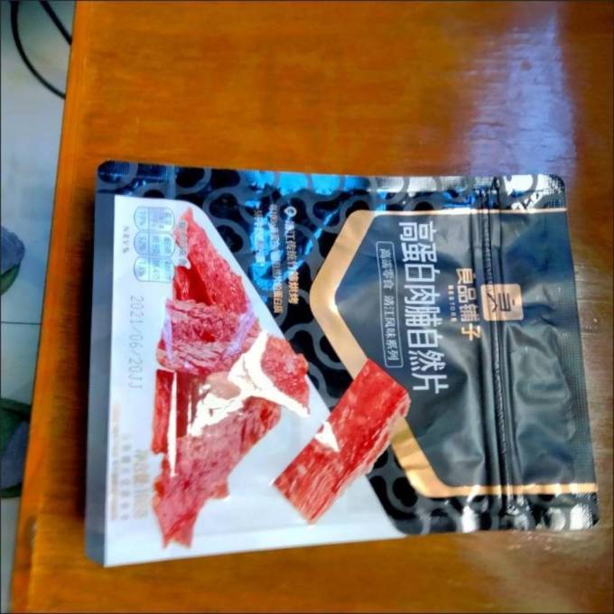 良品铺子肉干肉脯