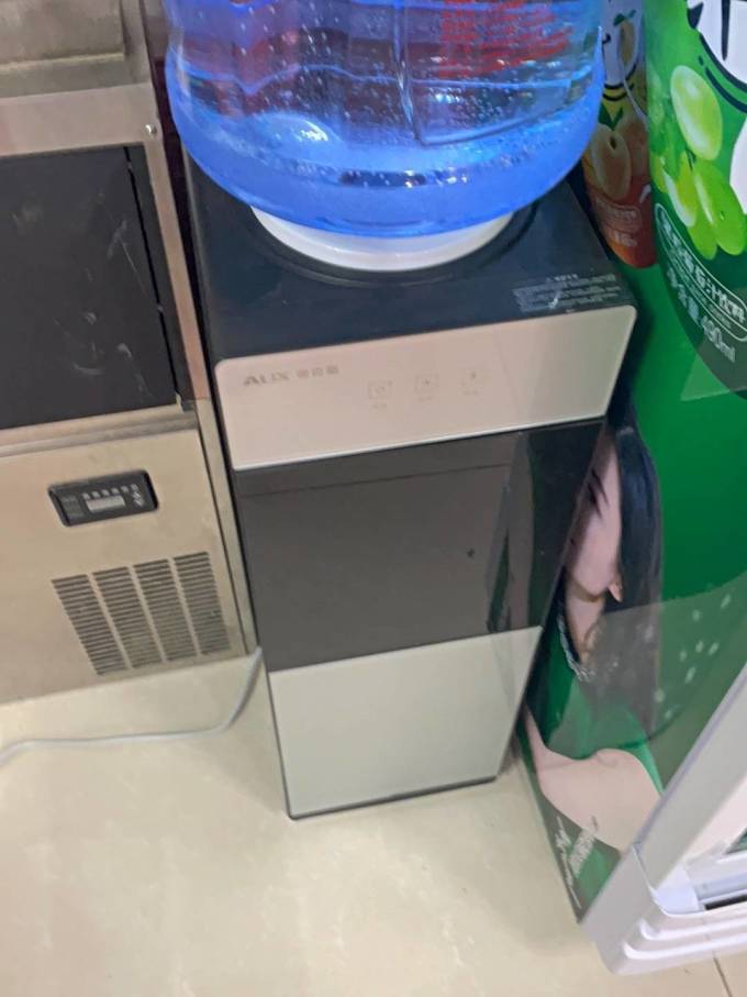 奥克斯饮水机