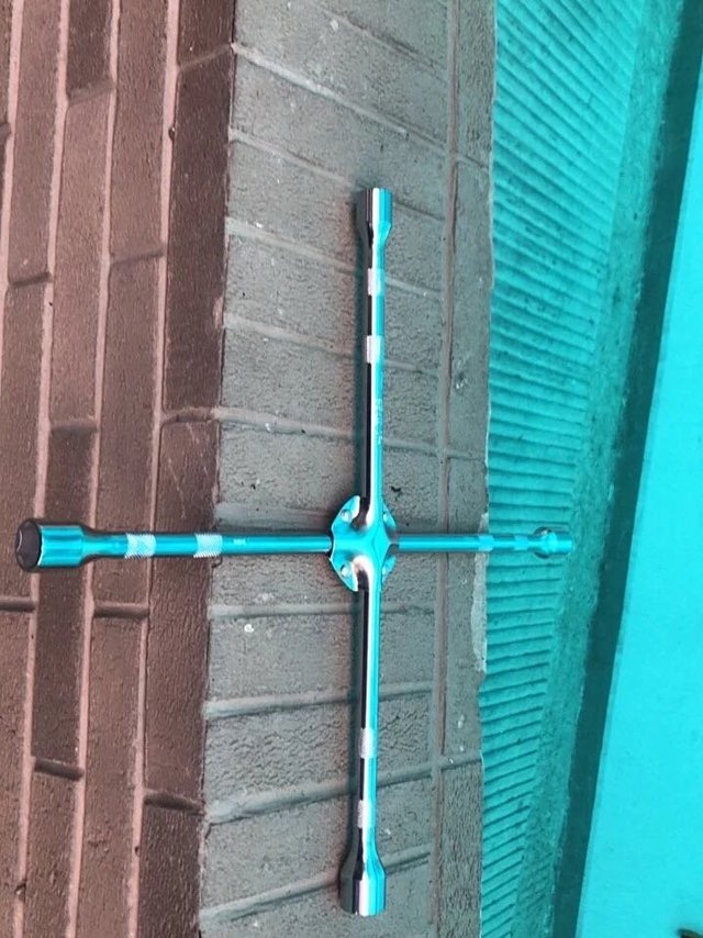 轮胎扳手
