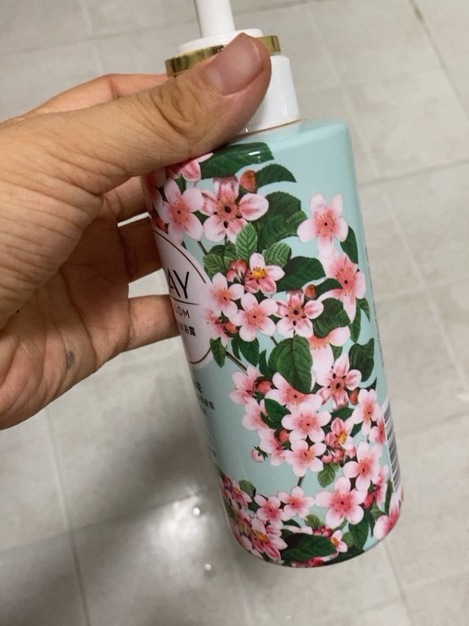 玉兰油沐浴露
