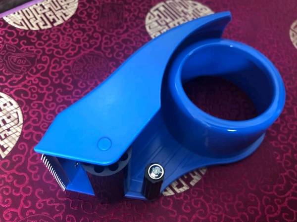 胶带切割器