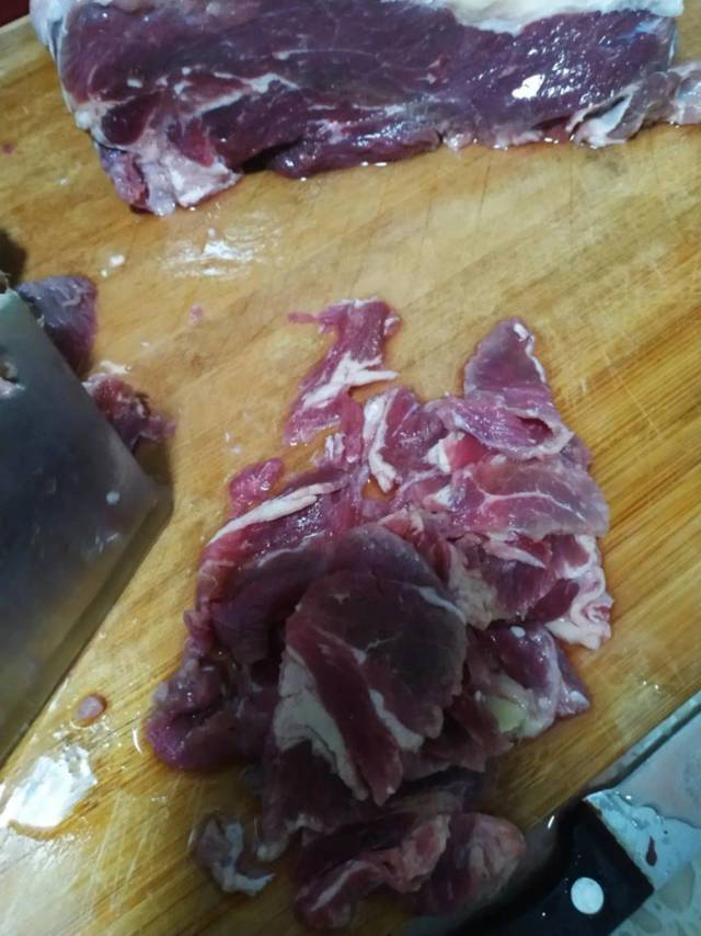 生鲜牛肉