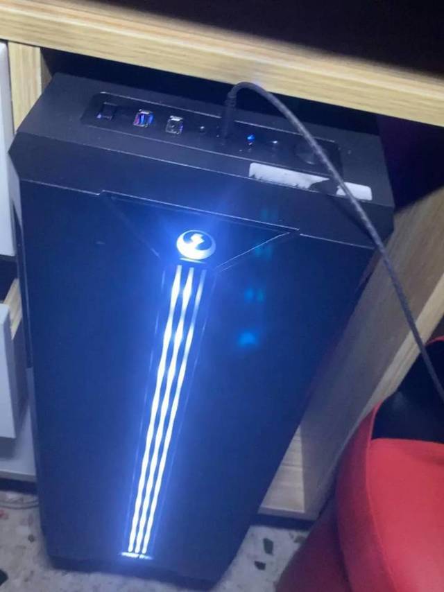 电脑
