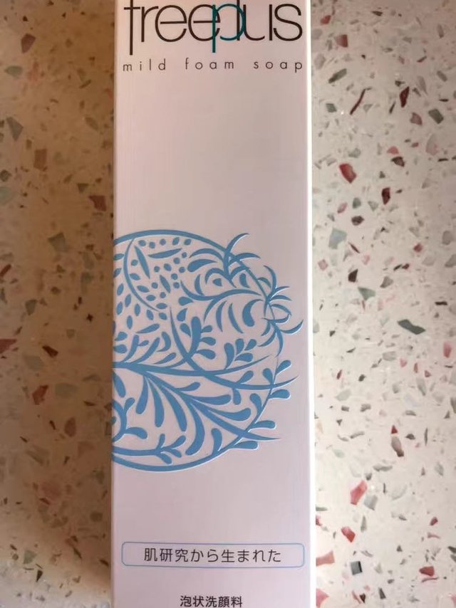 芙丽芳丝泡沫洗面奶