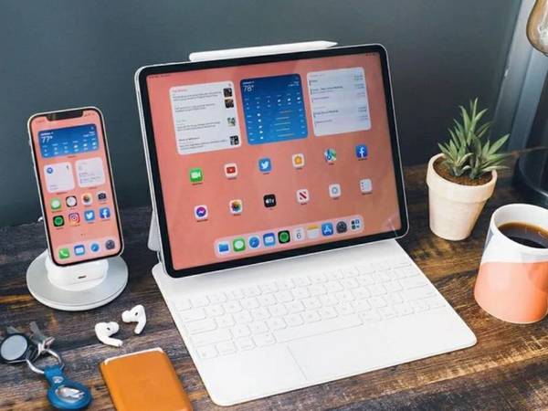 新款白色iPad妙控键盘，这就是yyds