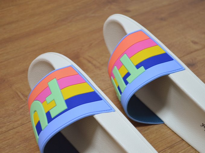 happysocks时髦精的时髦拖鞋