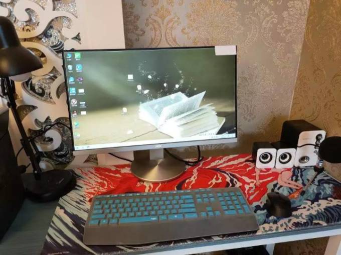 冠捷显示器