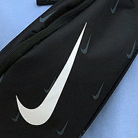 耐克Nike新款满印logo运动包斜挎包单肩包腰包胸包DC7343-0