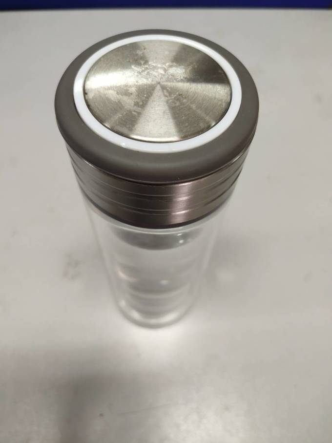玻璃杯