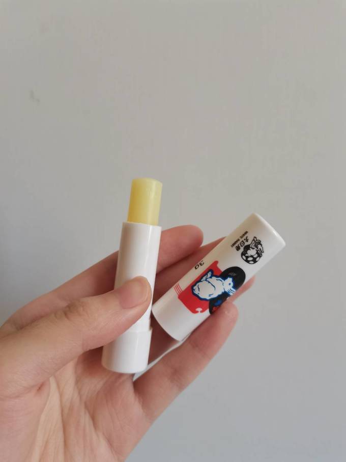 美加净润唇膏(美加净润唇膏怎么用)