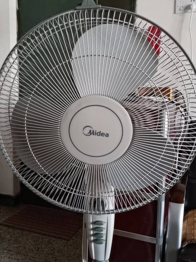 美的落地扇 清风徐来的美好感觉