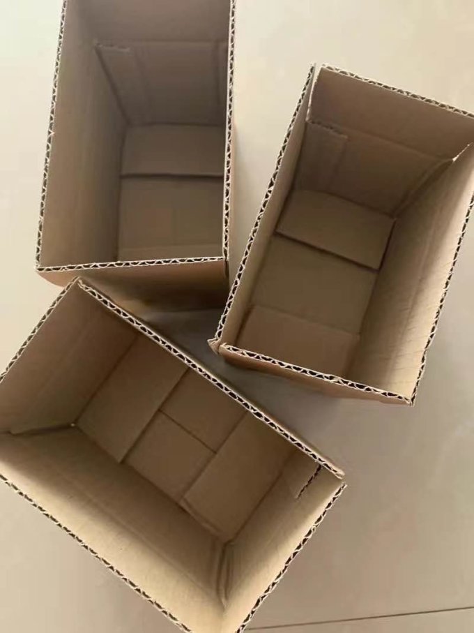 收纳箱