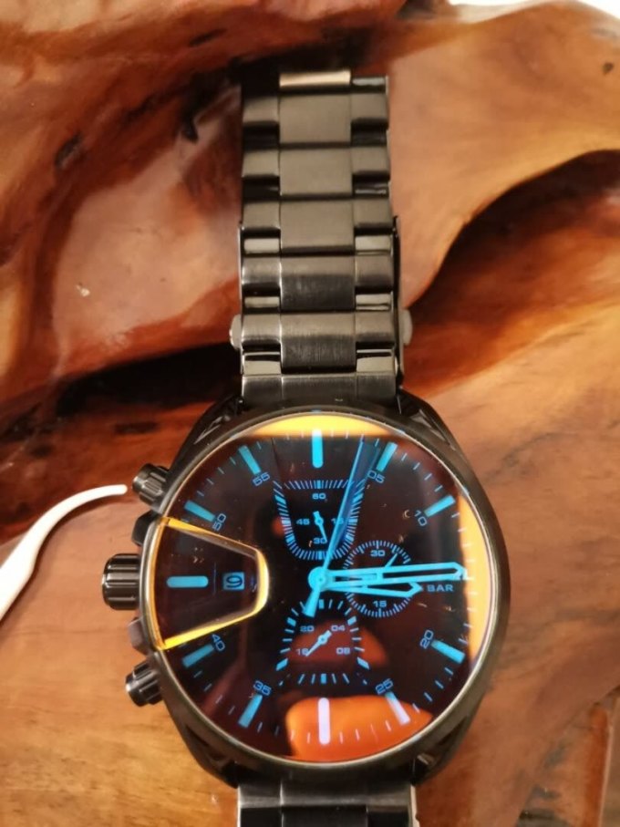 迪赛男款石英表怎么样 迪塞的东西,设计是惊艳,偏光镜._什么值得买