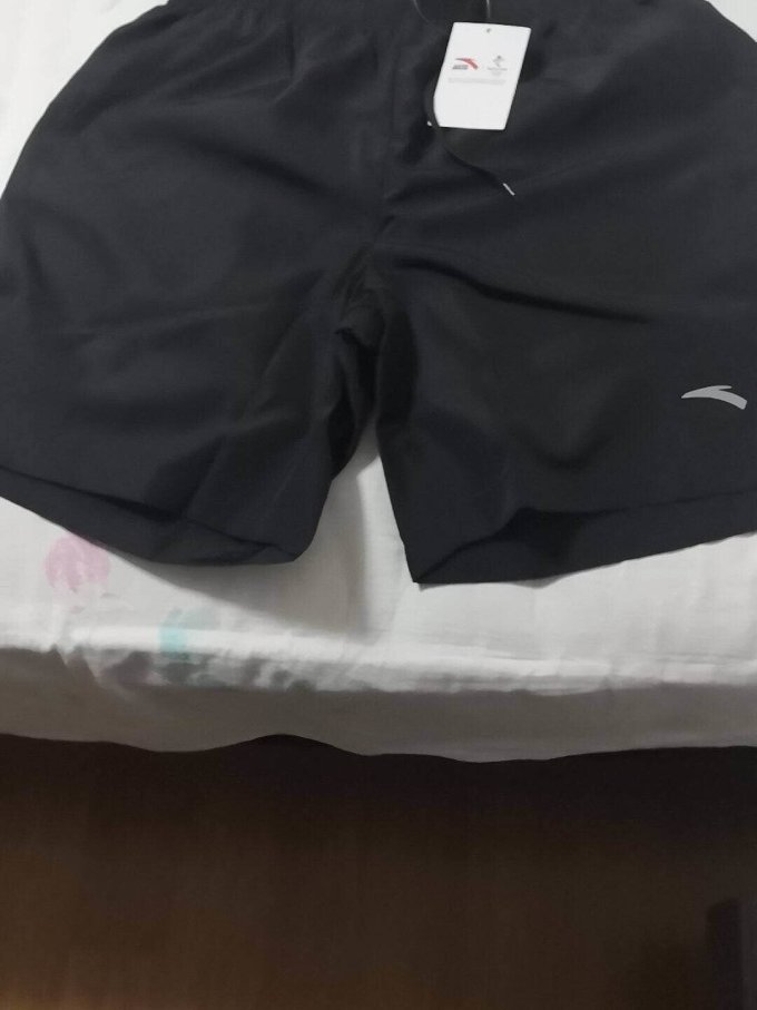 运动短裤