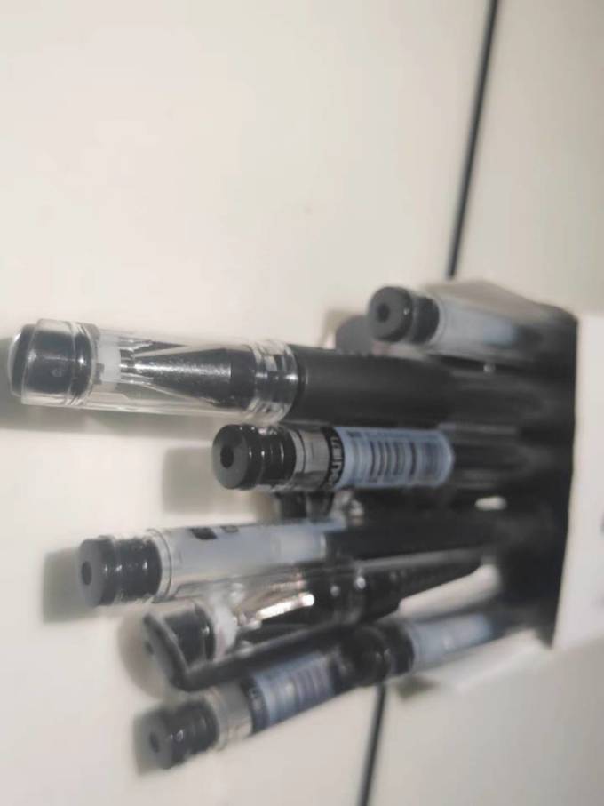 得力中性笔