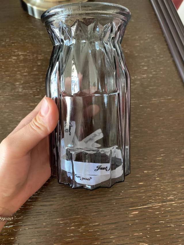 花瓶好精致