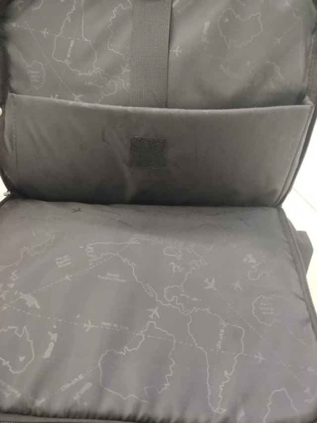 好大容量，出门都不用带箱子了，非常好，平