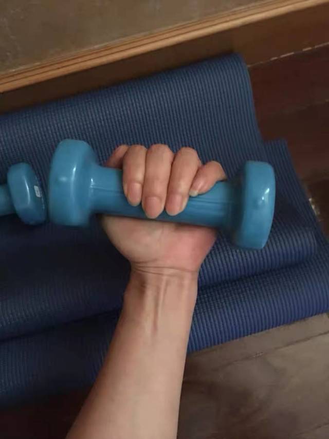 迪卡侬多彩哑铃让我爱上健身