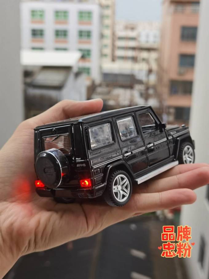 砺能玩具汽车模型