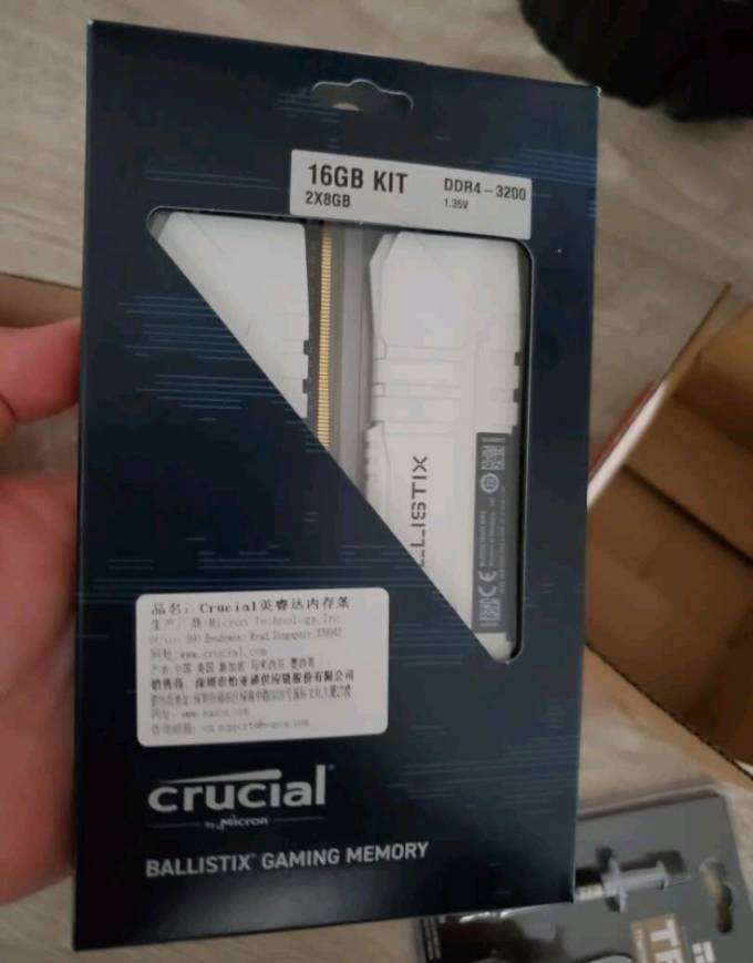 英睿达台式机内存