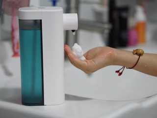 几素自动感应洗手液机，孩子养成卫生好习惯