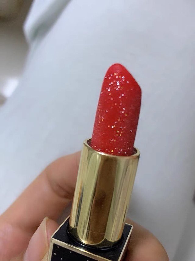 口红