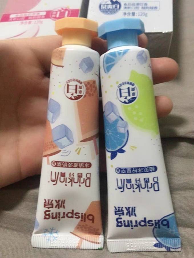 冰泉牙膏