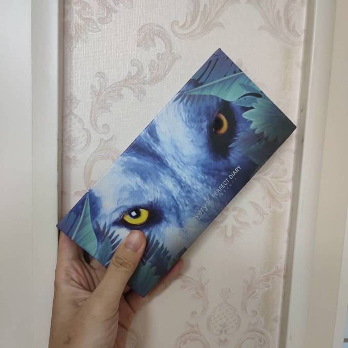 完美日记眼影
