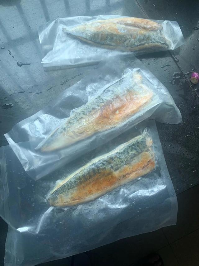 油里煎炒一下，蛮好的，不咸，满肥美的，味