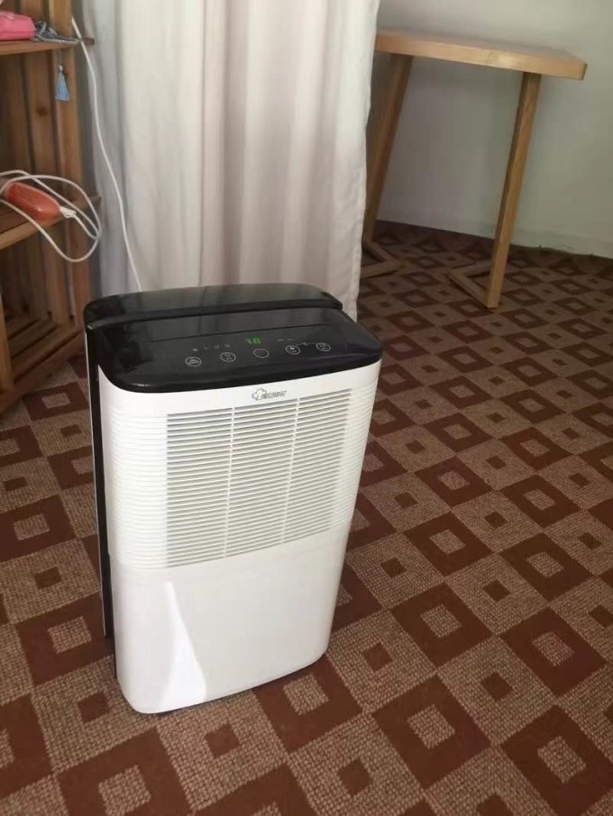 浦力适除湿器