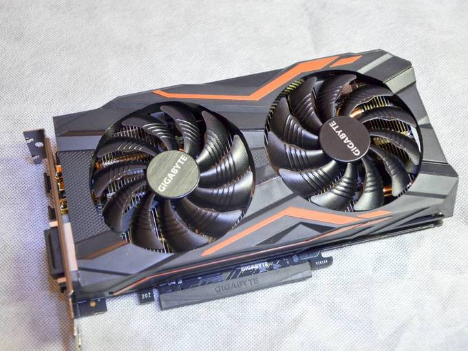 先撿個技嘉1050ti,坐等顯卡降價