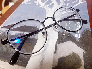 高颜值防蓝光的1.71折射率超薄眼镜