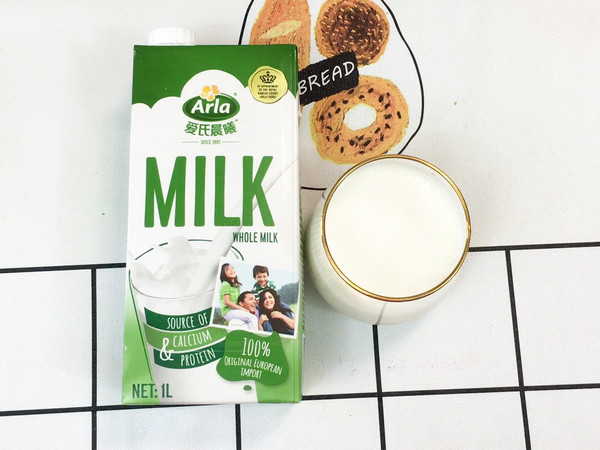 爱氏晨曦纯牛奶，性价比之王