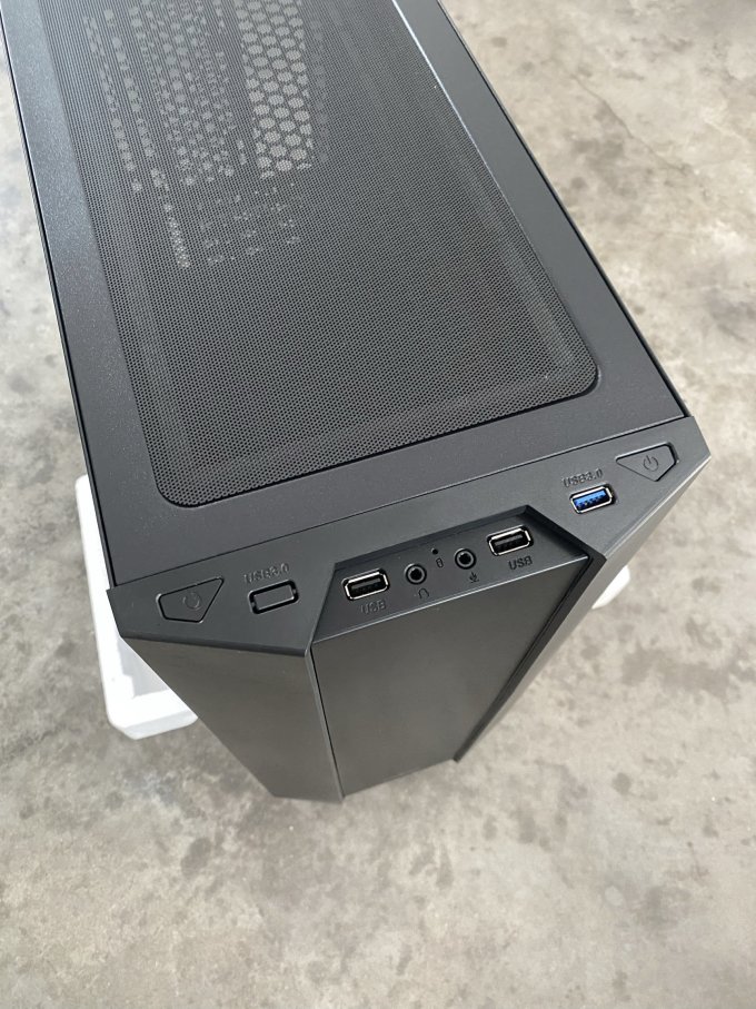 半岛铁盒f10机箱怎么样 半岛铁盒f10多盘位机箱_什么值得买