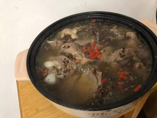 猪汤骨块