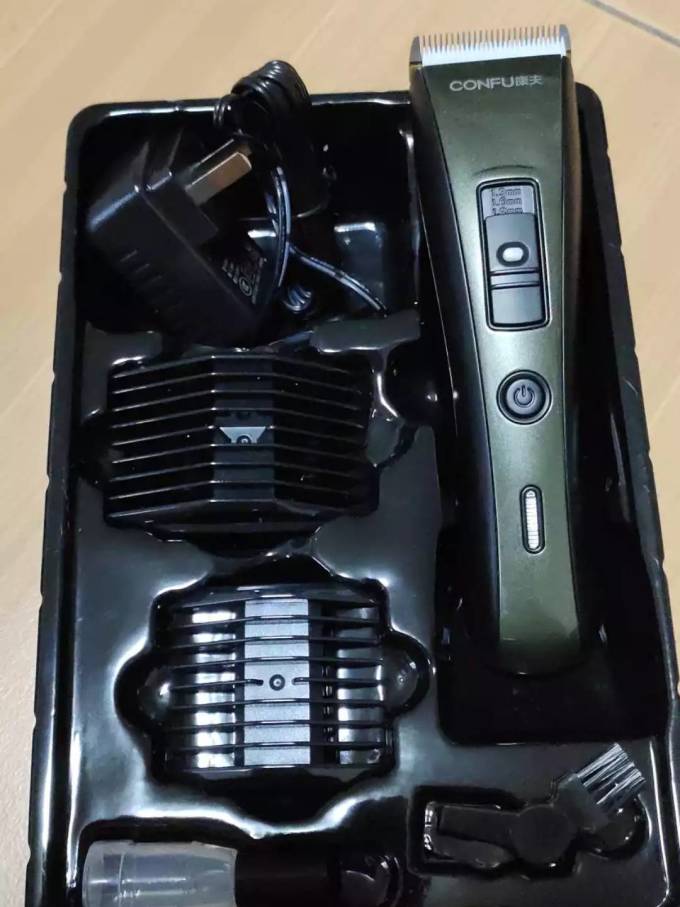 康夫电动理发器