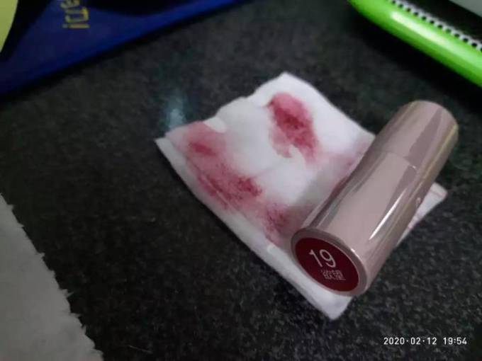 卡姿兰口红