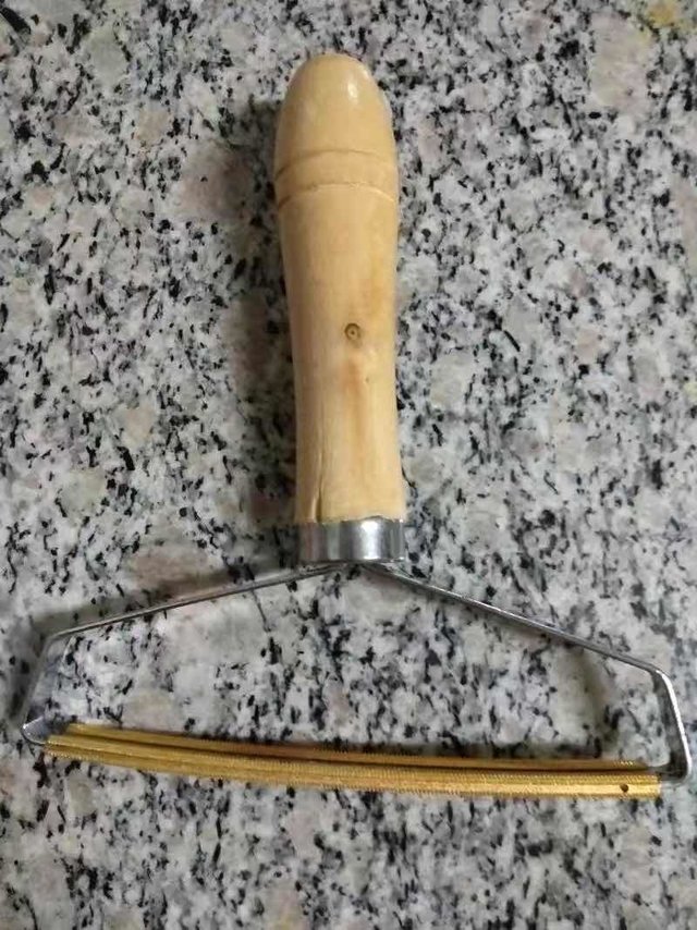 刮毛器