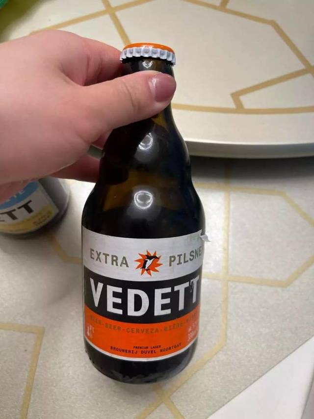 啤酒