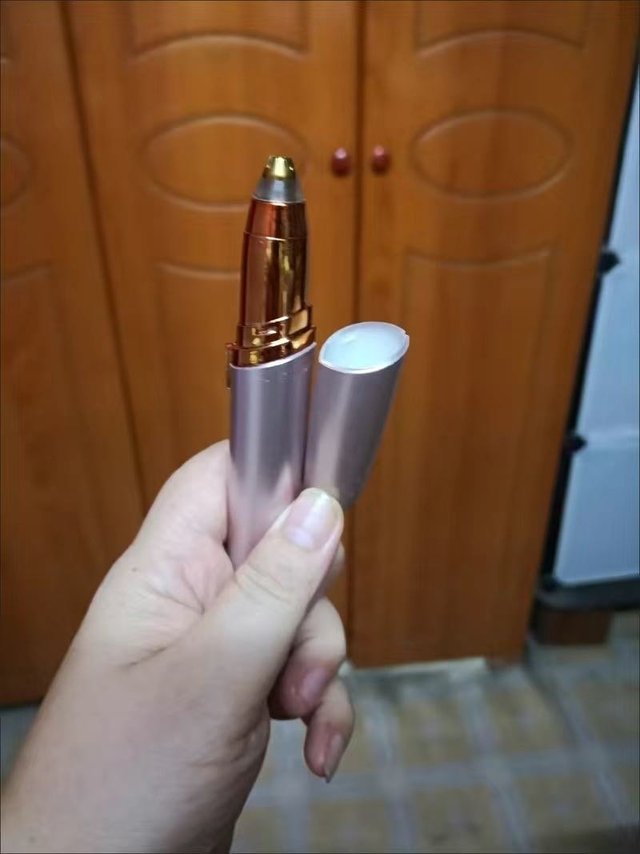 修眉刀