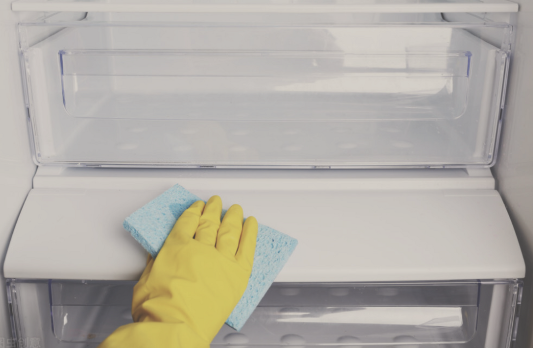 冰箱大作战！冰箱容易“藏污纳垢”？学会这几种方法，让你的冰箱清洁如新