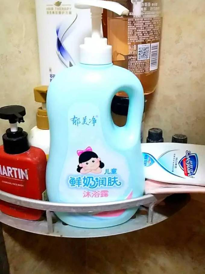 郁美净婴幼儿沐浴露