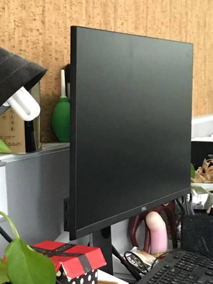 戴尔显示器