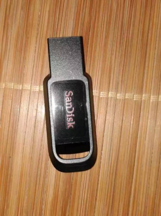 闪迪U盘