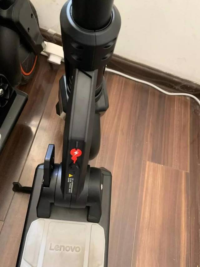 滑板车