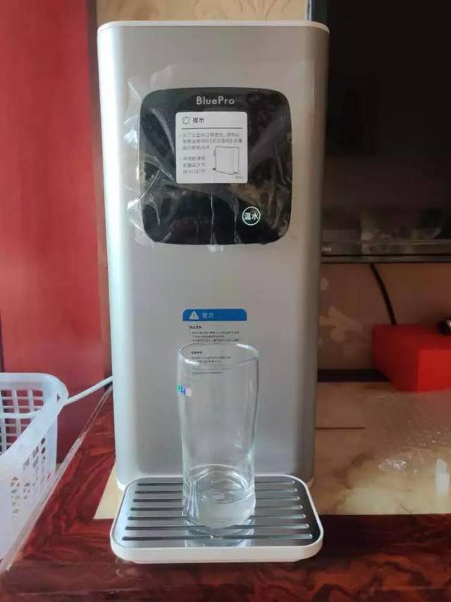 饮水机